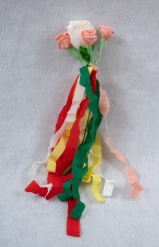 Suhe rože, mlajši izdelek, krep papir.     